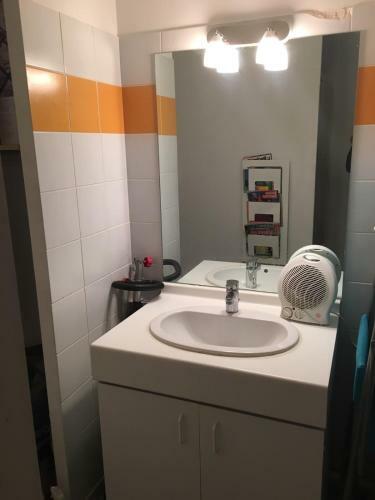Apartamento Nice Studio With Garden In Avignon