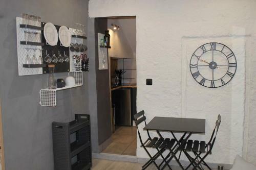 Apartamento Studio Next To The Palais Des Papes