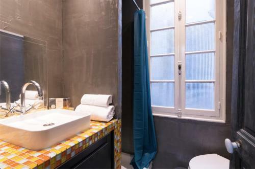 Apartamento Authentic Apt With Garden With Trees!