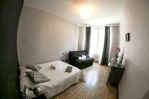 House With 6 Bedrooms In Avignon