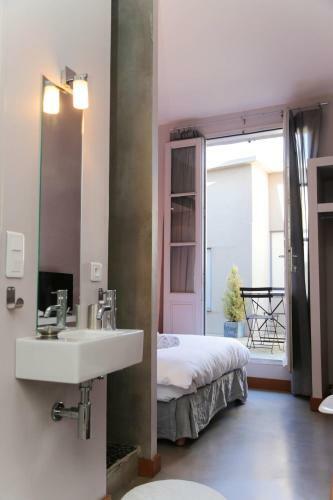 House With 6 Bedrooms In Avignon