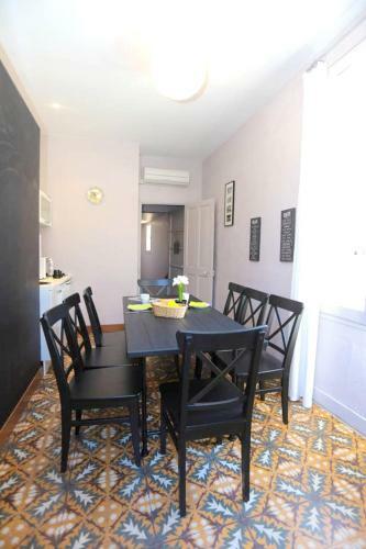 House With 6 Bedrooms In Avignon