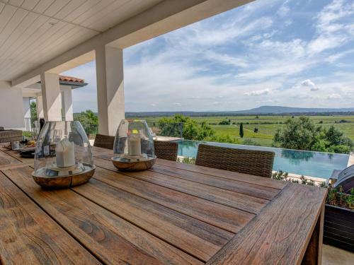 Modern Villa In Azille With Private Pool And Jacuzzi