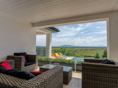 Modern Villa In Azille With Private Pool And Jacuzzi