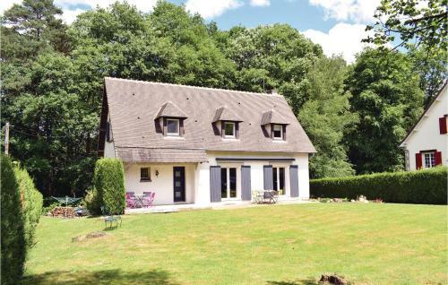 Four-bedroom Holiday Home In Bagnoles de L'orne
