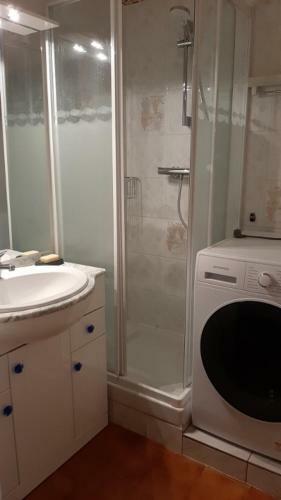 Apartamento Comfortable Air-conditioned Studio With Terrace