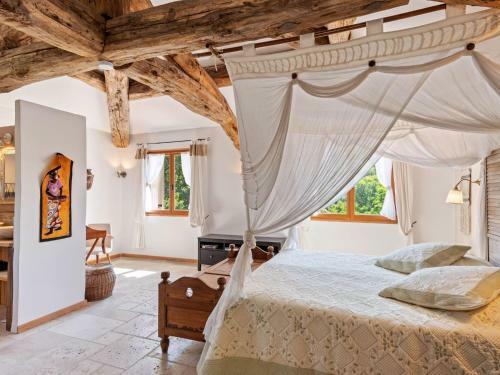 Classy Villa In Bargemon With Private Swimming Pool