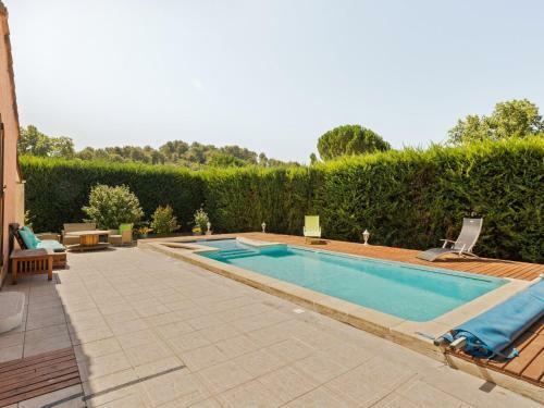 Charming Holiday Home In Barjols With Private Pool