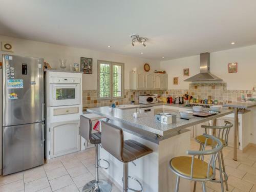 Charming Holiday Home In Barjols With Private Pool