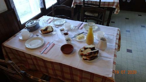 Bed & Breakfast Au Pont de La Gin�ze