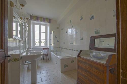 Ch�teau de Monceaux 5mn de Bayeux Proche Mer