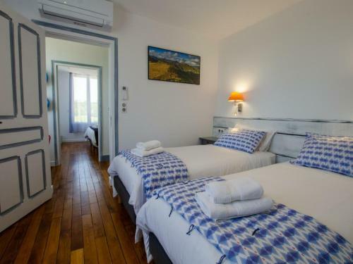 G�te Bar-sur-aube, 4 Pi�ces, 6 Personnes - Fr-1-543-152