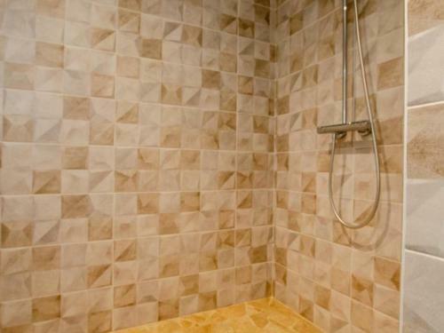 G�te Bar-sur-aube, 4 Pi�ces, 6 Personnes - Fr-1-543-152