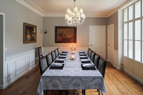 Bayeux Chateau Sleeps 18