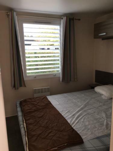 Mobilhome Avec Vue Sur �tang