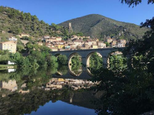 Delighful Villa In Berlou With Private Swimming Pool