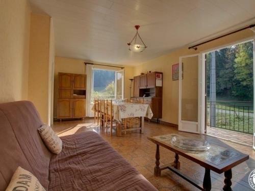House Du Pontet 8