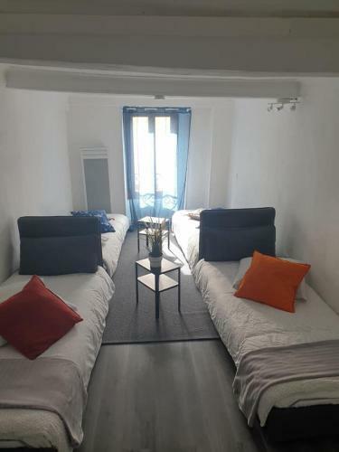 Bed & Breakfast G�te D'etape Les Arcades