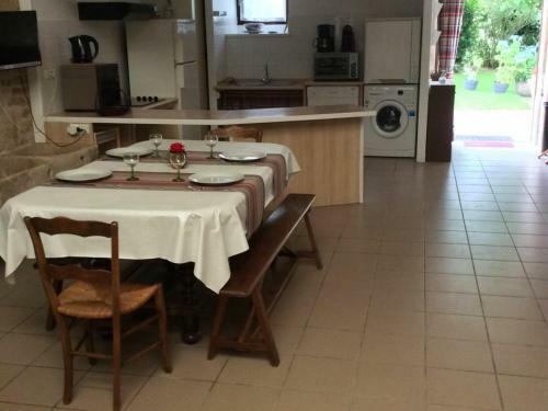 G�te Benet, 3 Pi�ces, 5 Personnes - Fr-1-426-191