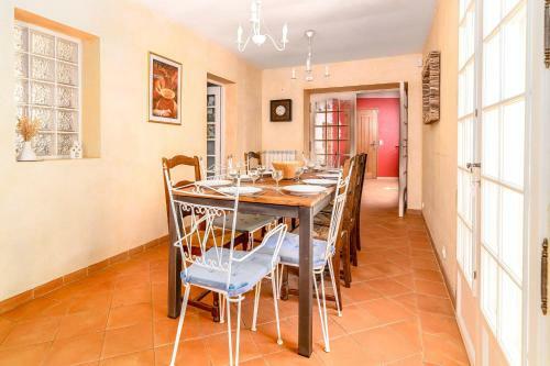 Villa Claudia Beautiful Villa In A Green Space Located In Biot