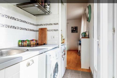 Charming Flat With Terrace 500m From The Beach