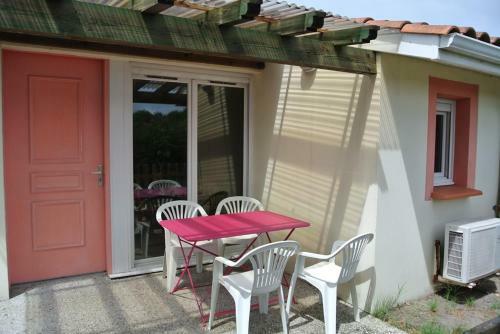 Apartment With Terrasse
