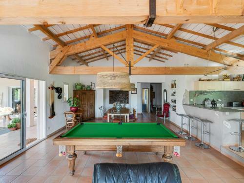 Holiday Home Offeing Greenery And Private Pool