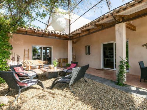 Holiday Home Offeing Greenery And Private Pool
