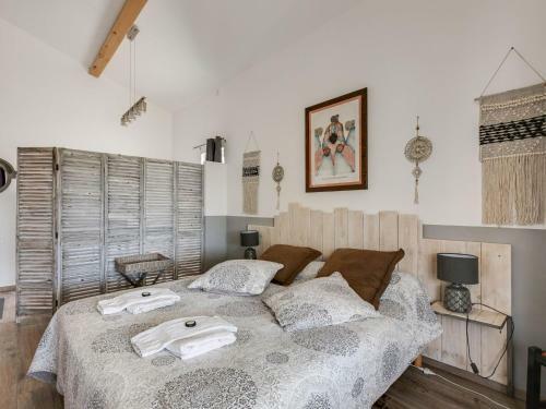 Holiday Home Offeing Greenery And Private Pool
