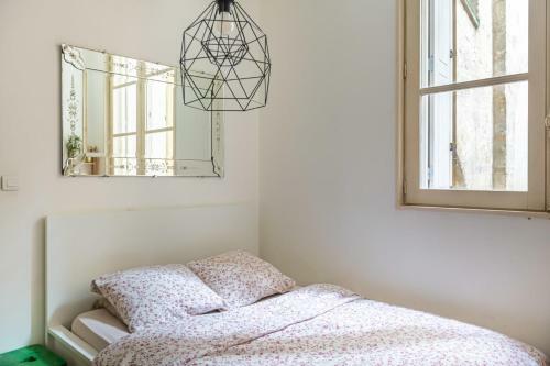 Guestready - Charming Apartment Place Du Parlement - Saint Pierre