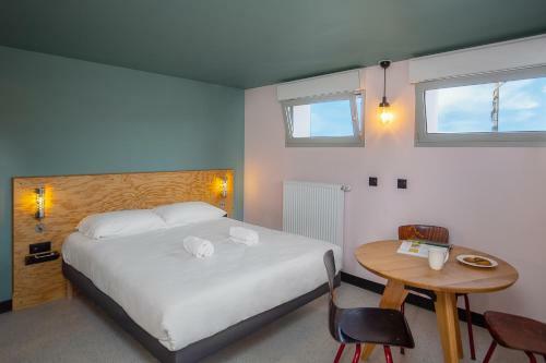 Hotel Eklo Bordeaux Centre Bastide