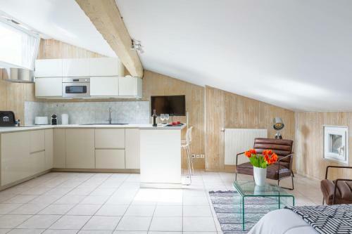 Apartamento Guestready - Lovely Attic Studio In Capucins