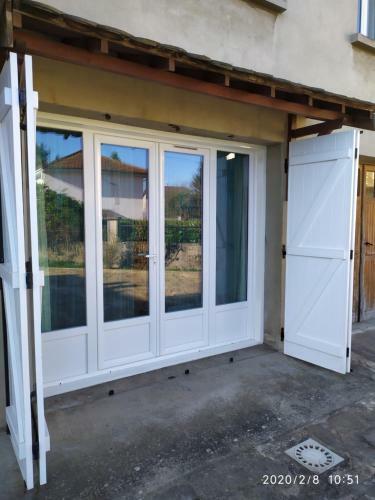 Apartamento Brou-seillon : Entre Histoire Et Nature