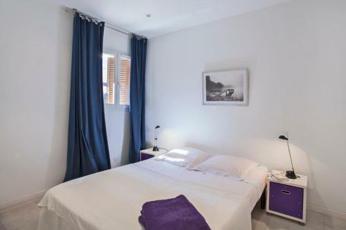 Casa Estel - Blue Apartment In Downtown Of Erbalunga