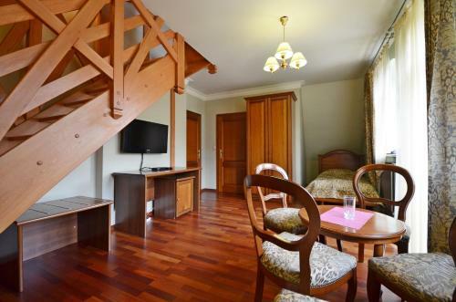 Hostal Poduszka Pensjonat Nad Rzek?