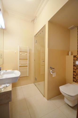 Hostal Poduszka Pensjonat Nad Rzek?