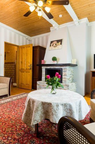 Hostal Villa Cynamon