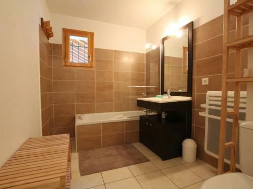 Apartamento Appartement Brian�on, 3 Pi�ces, 6 Personnes - Fr-1-330c-96