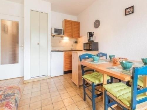 Apartamento Appartement Brian�on, 1 Pi�ce, 4 Personnes - Fr-1-330c-43