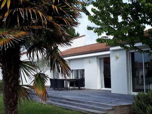 Modern Villa In Brives-sur-charente With Private Pool