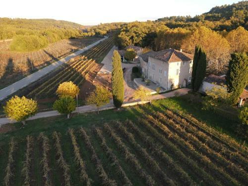 Bed & Breakfast Domaine Les M�riers