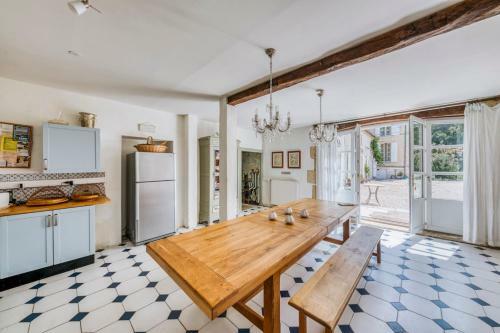 Agroturismo Cahuzac Chateau Sleeps 12 Pool Wifi
