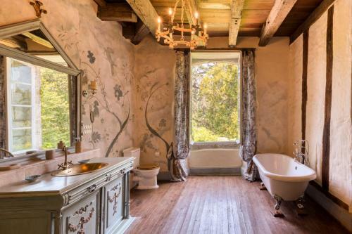 Agroturismo Cahuzac Chateau Sleeps 12 Pool Wifi