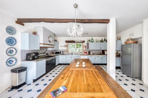 Agroturismo Cahuzac Chateau Sleeps 12 Pool Wifi
