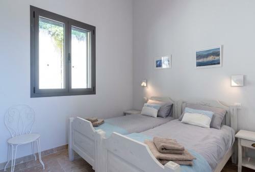 Cabris Villa Sleeps 14 With Pool And Air Con
