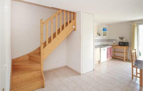 Three-bedroom Holiday Home In Calvisson