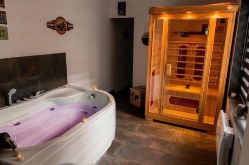 Bed & Breakfast Aux 3 Nuances Suites Privatives & Spa