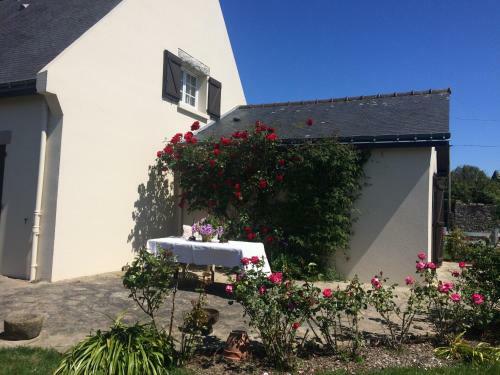 Maison Avec Jardin Et Garage, Cancale