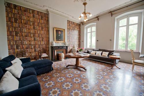 Canet-en-roussillon Chateau Sleeps 14 Pool Air Con