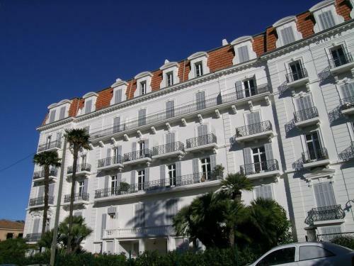 Cannes Apartment Sleeps 4 Air Con Wifi